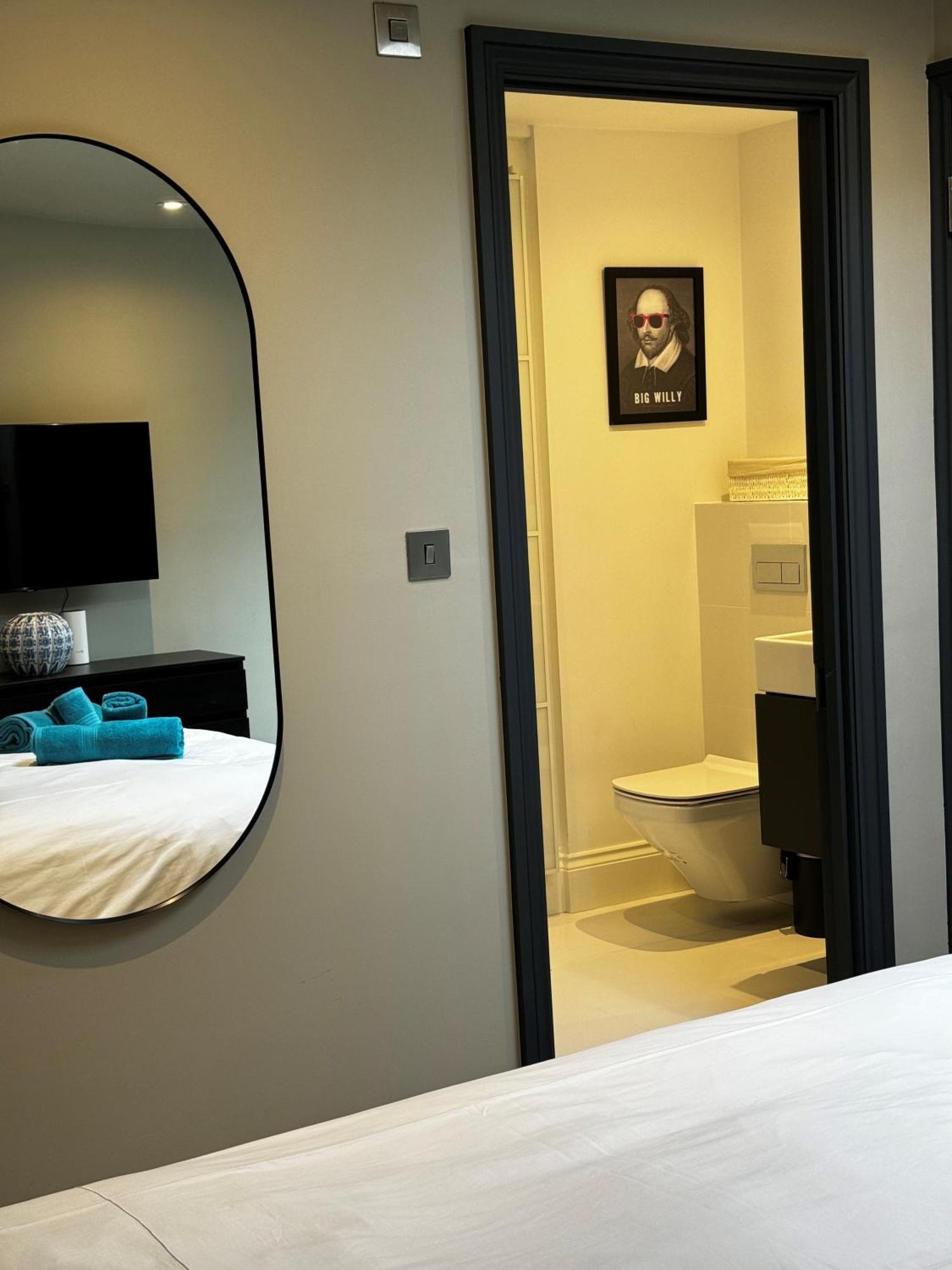 Apartamento Romeo'S Arch High End Luxury In Centre Of Stratford With Parking Exterior foto