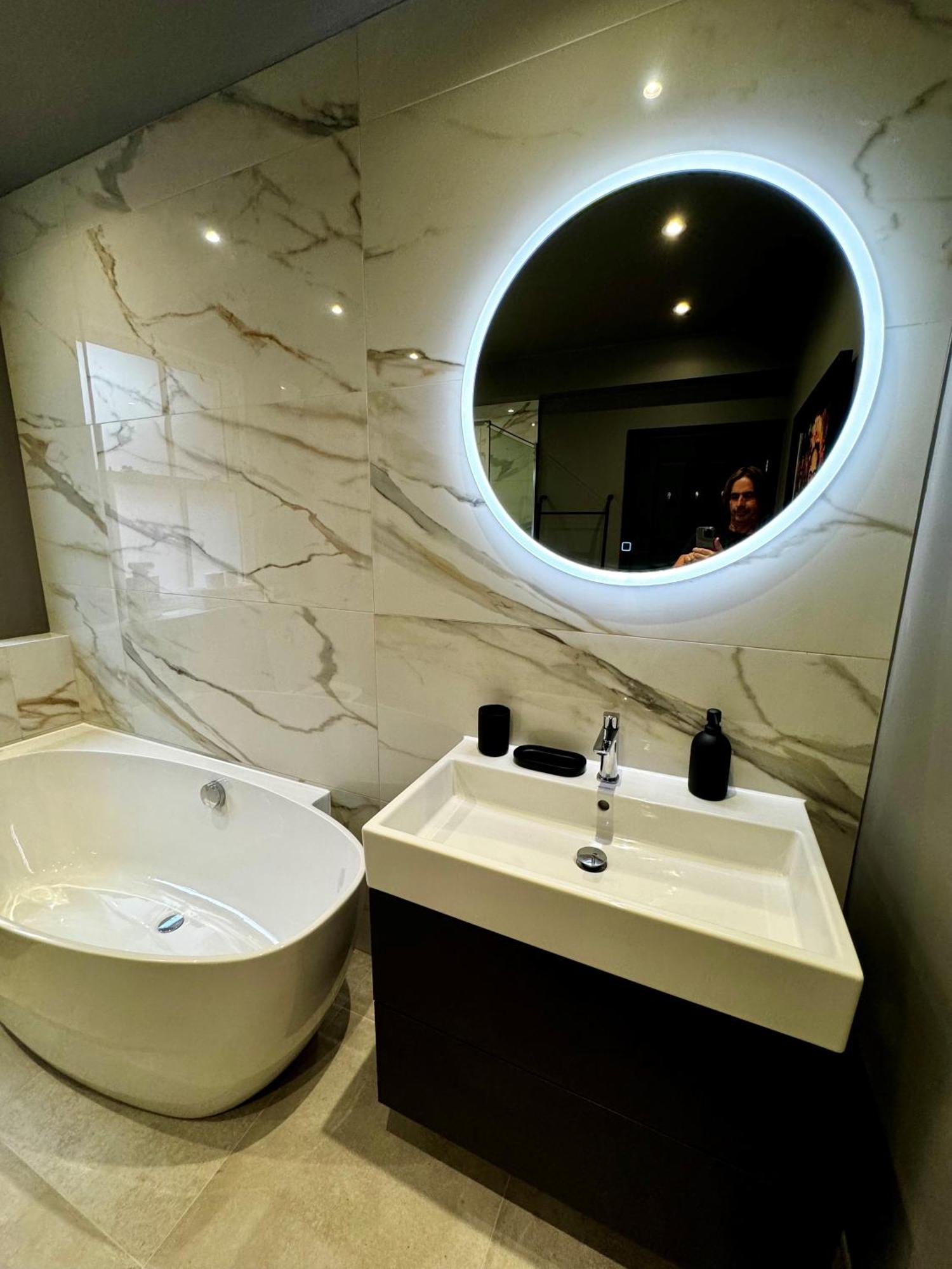 Apartamento Romeo'S Arch High End Luxury In Centre Of Stratford With Parking Exterior foto