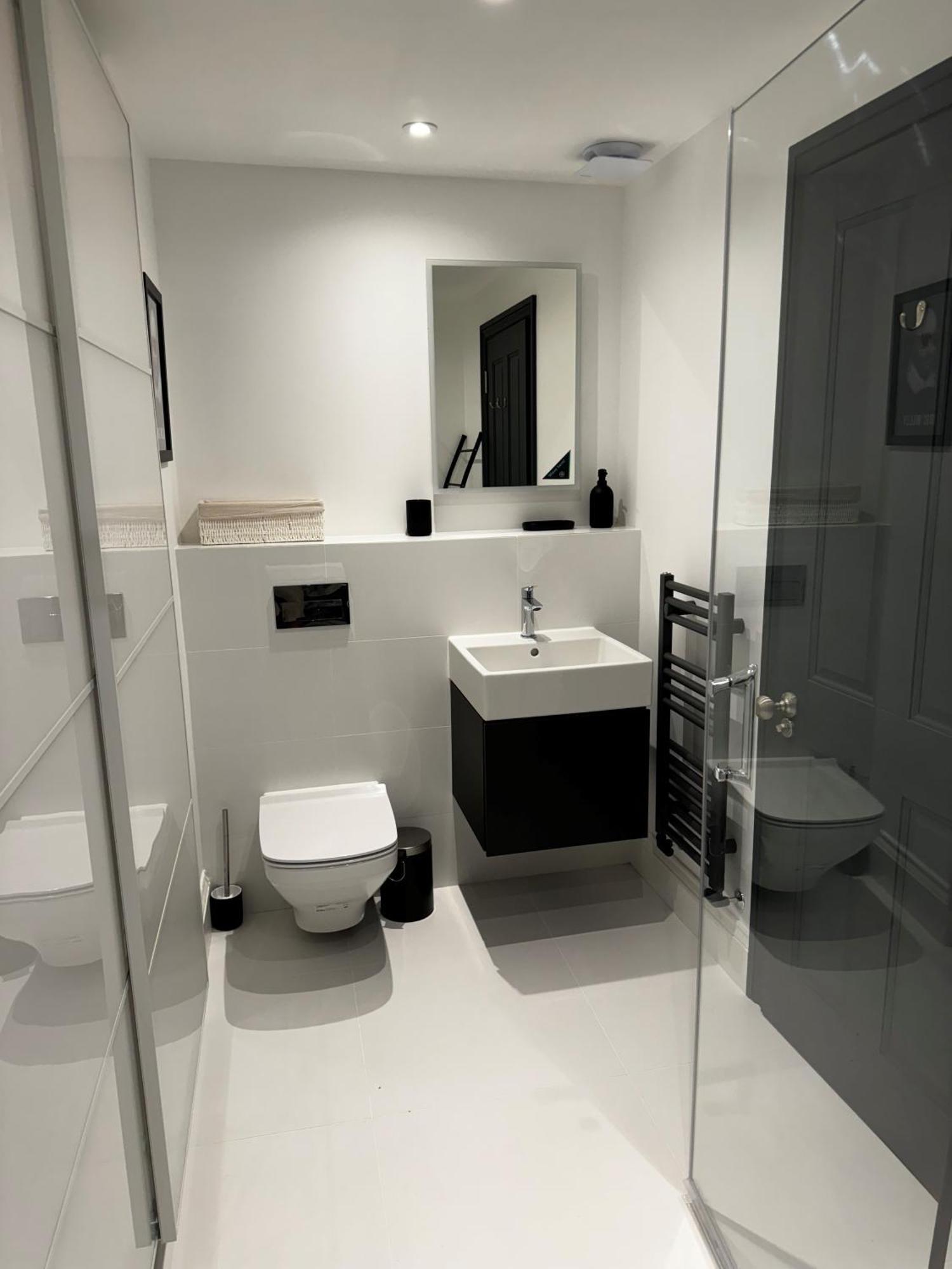 Apartamento Romeo'S Arch High End Luxury In Centre Of Stratford With Parking Exterior foto