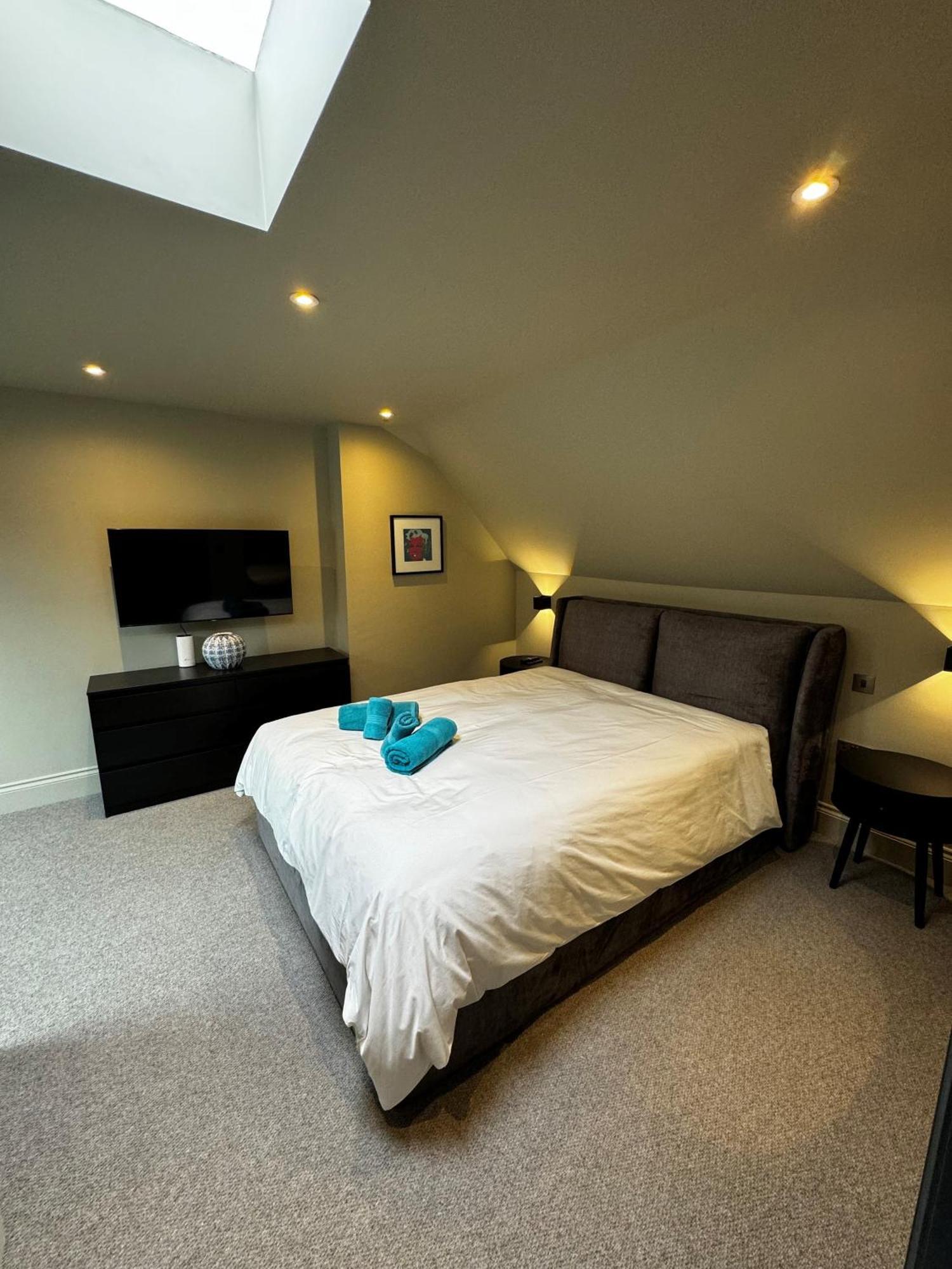 Apartamento Romeo'S Arch High End Luxury In Centre Of Stratford With Parking Exterior foto