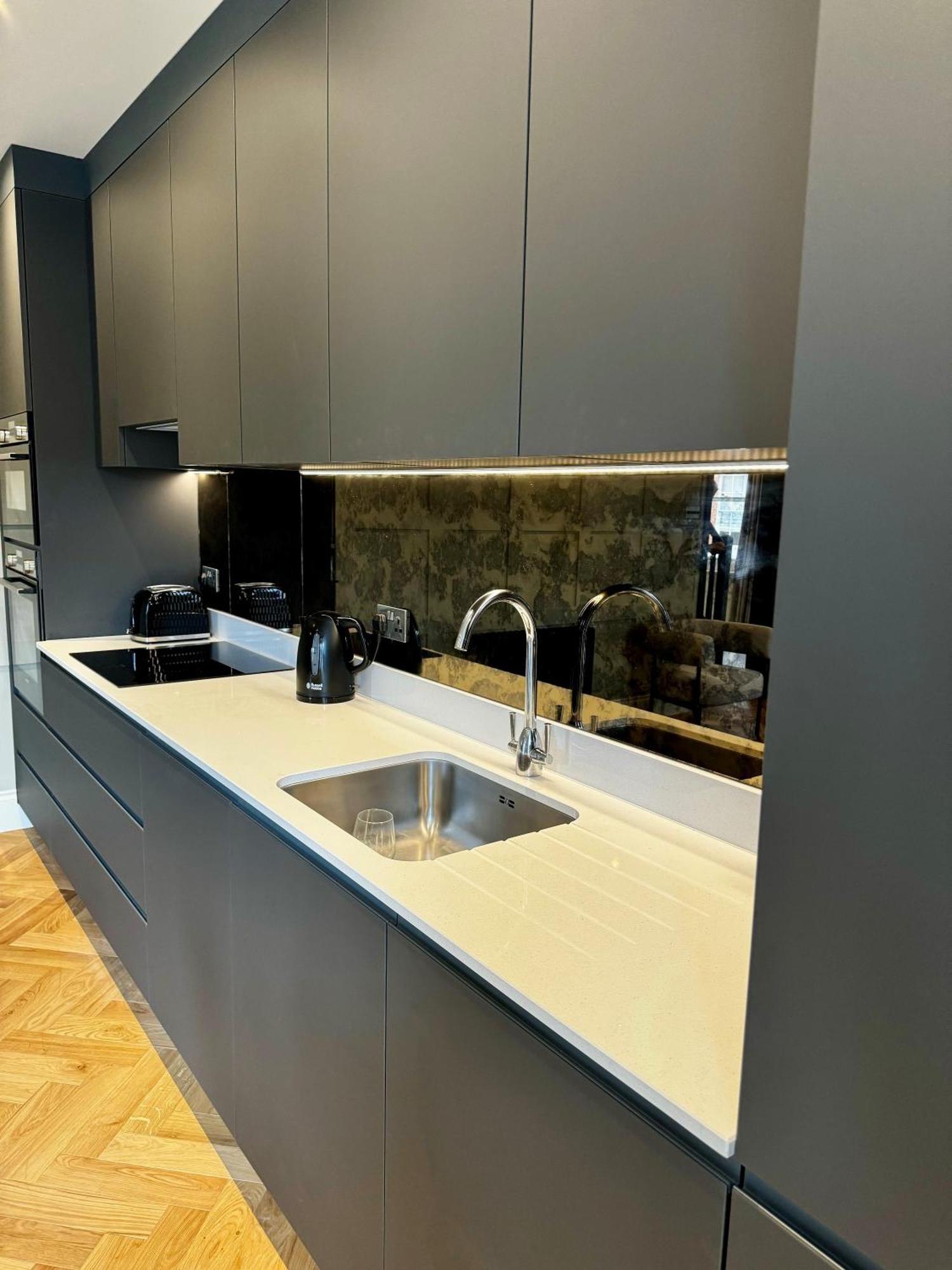 Apartamento Romeo'S Arch High End Luxury In Centre Of Stratford With Parking Exterior foto