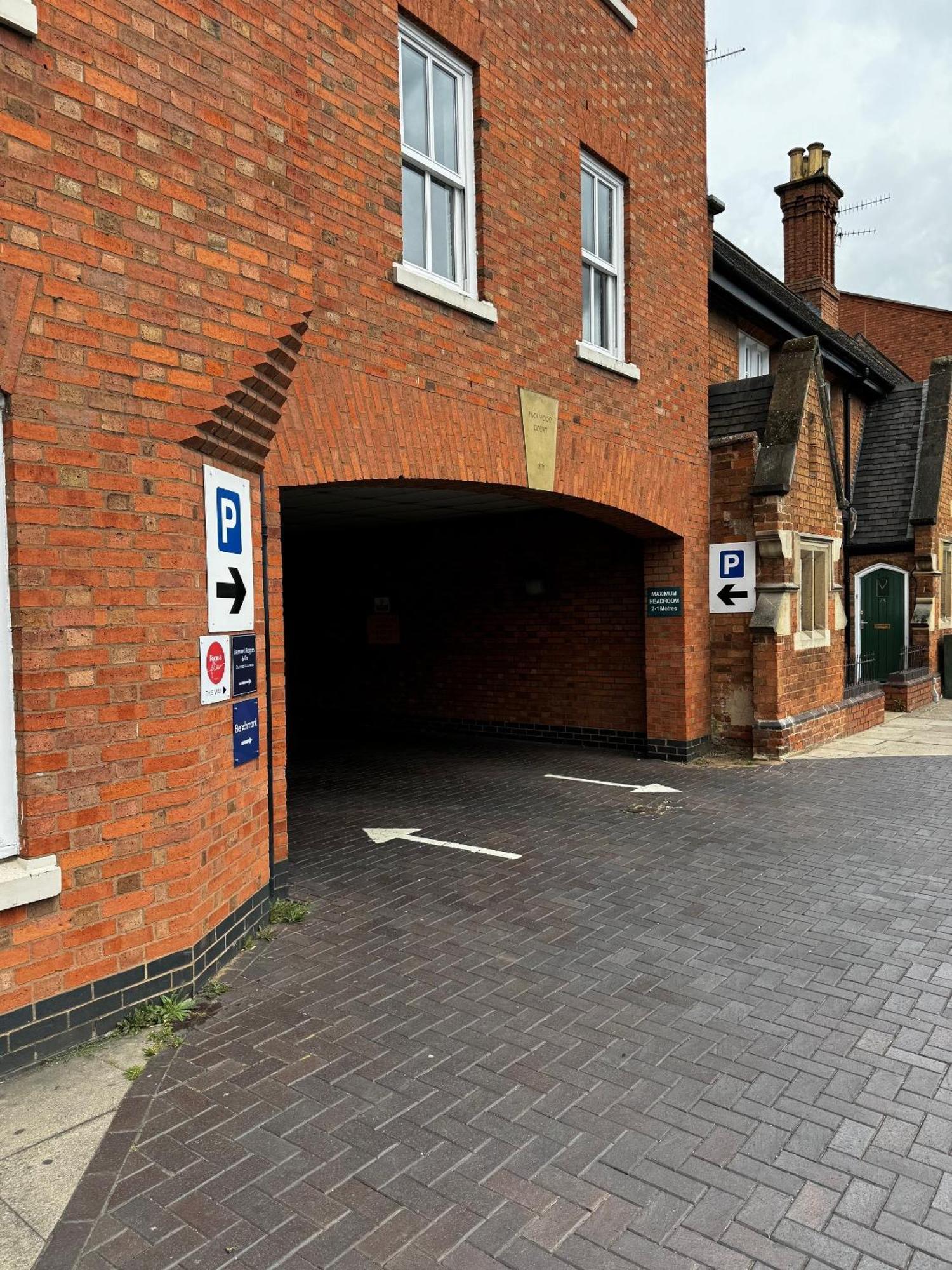 Apartamento Romeo'S Arch High End Luxury In Centre Of Stratford With Parking Exterior foto